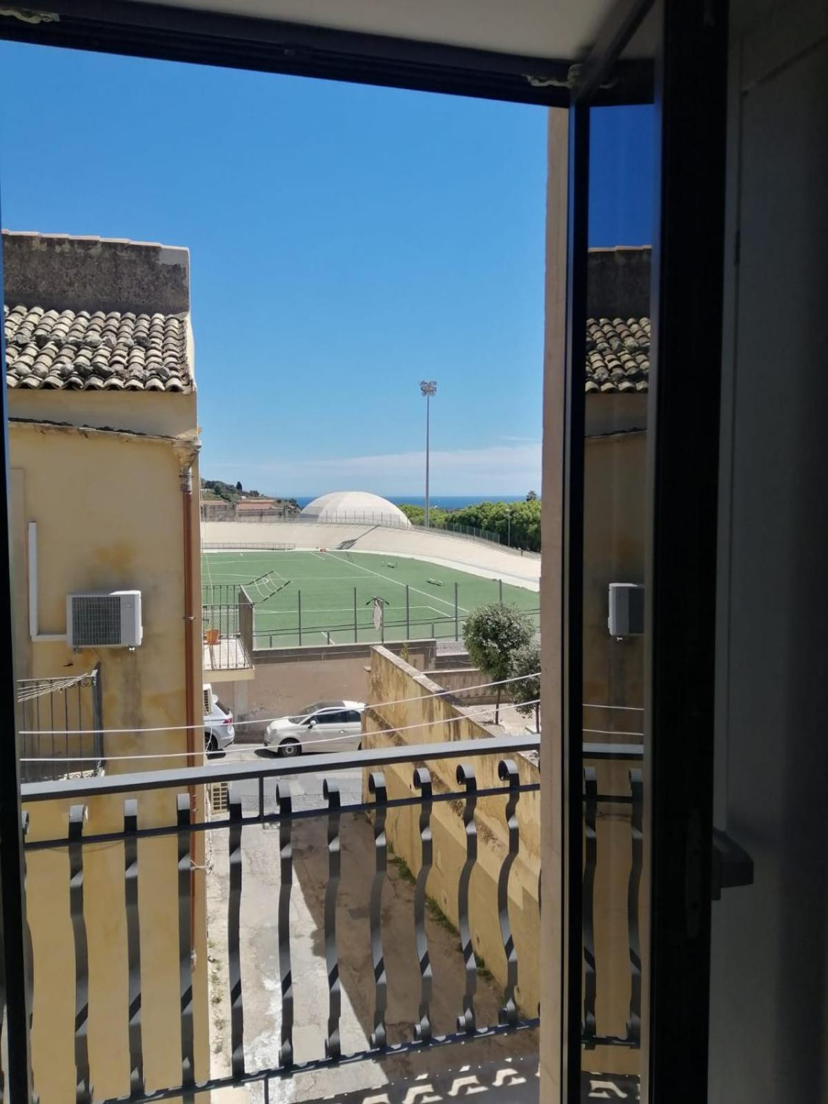 Holiday Home Matt Ros Noto Exterior foto