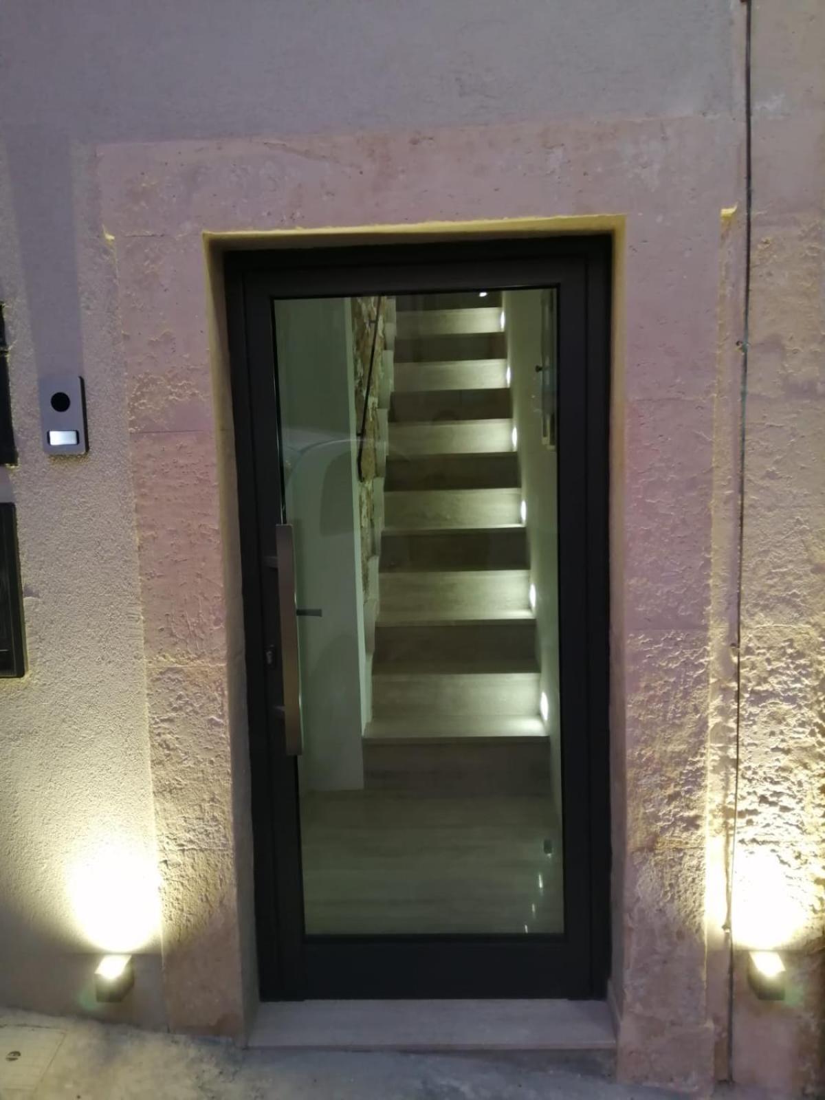 Holiday Home Matt Ros Noto Exterior foto